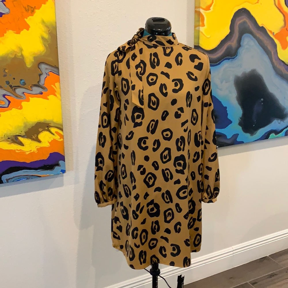 Who What Wear Leopard Long Sleeve Shift Dress